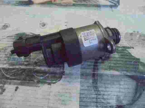 Regulador de presión de combustible Hyundai i30 Tucson Kia Optima 331002A600