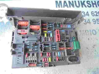 Caja de fusibles  BMW 3 (E90) E92 E93 911944403  9119444 MS20071026 90114812