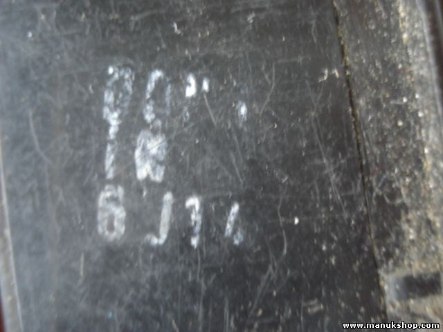 Interruptor apertura tapa depósito portón trasero 6J14