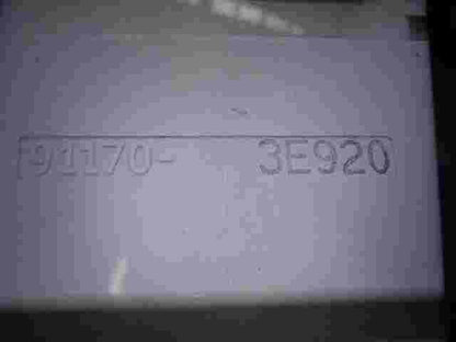 Caja de fusibles  Kia Sorento I B3 911703E920 B3 91170 3E920 91170-3E920