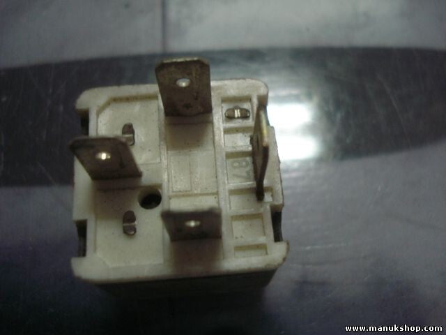 Relé de operación del ventilador del radiador VW Golf 2 311963141B