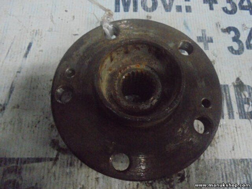 Mangueta buje trasera derecha Renault 1870 ccm, 75 KW, 102 PS