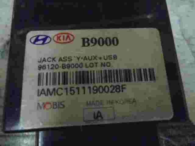 Console audio ausiliaria USB Hyundai I10 B9000 96120B9000 AUX IAMC1511190028F