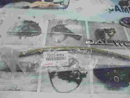 Moldura Toyota RAV4 7557342050 7573-42050