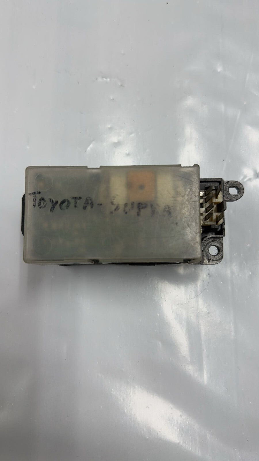 mando botonera elevalunas Toyota Supra 513200