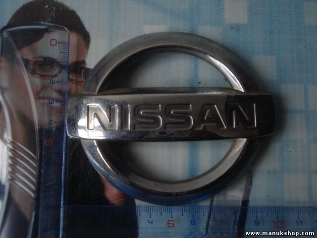 Emblema trasero Nissan Primera P12 90890 AU200 90890AU200