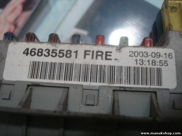 Caja de fusibles Fiat Punto 46835581 FIRE