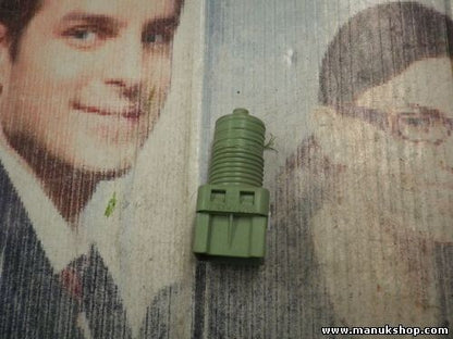 Interruptor de la luz de freno Renault Megane Scenic 7700849783