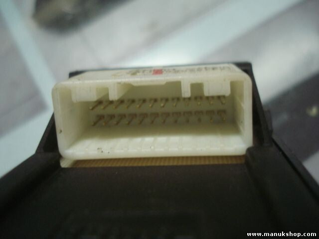 mando botonera elevalunas Toyota Corolla 848200F040 54355669D 8480202201