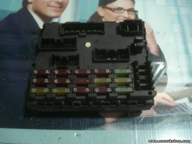 Caja de fusibles Fiat Bravo 182 46533391 A223