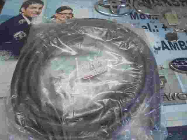 Weatherstrip Front Door RH  Toyota Avensis II 2 6231105030A0 62311-05030-A0