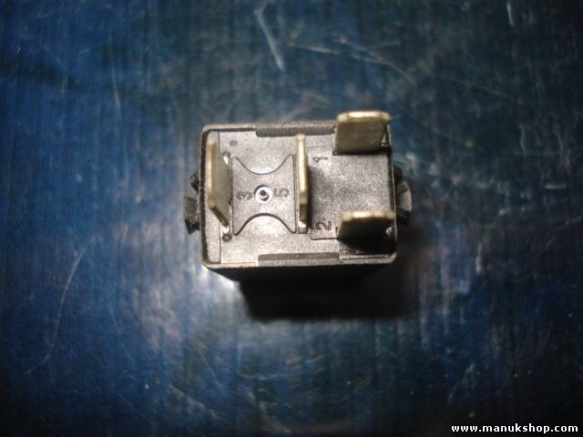 Relé BMW E32 E39 SIEMENS 61361393412 61.36-1393412 1393412