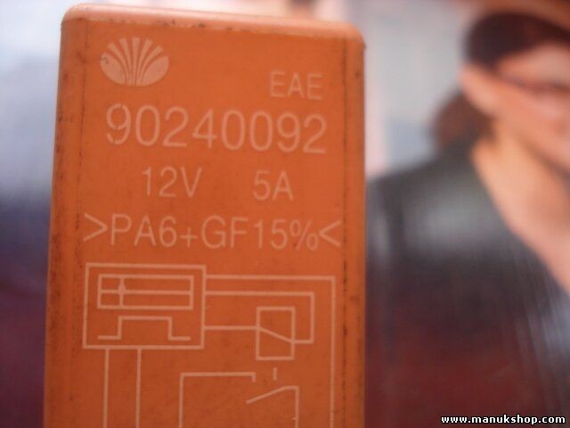 Relé Opel 90240092 12V 5A