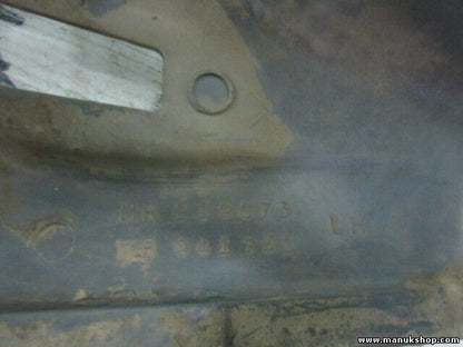 Panel de la funda del asiento izquierdo Mitsubishi Pajero 112 PS MR219073 LH