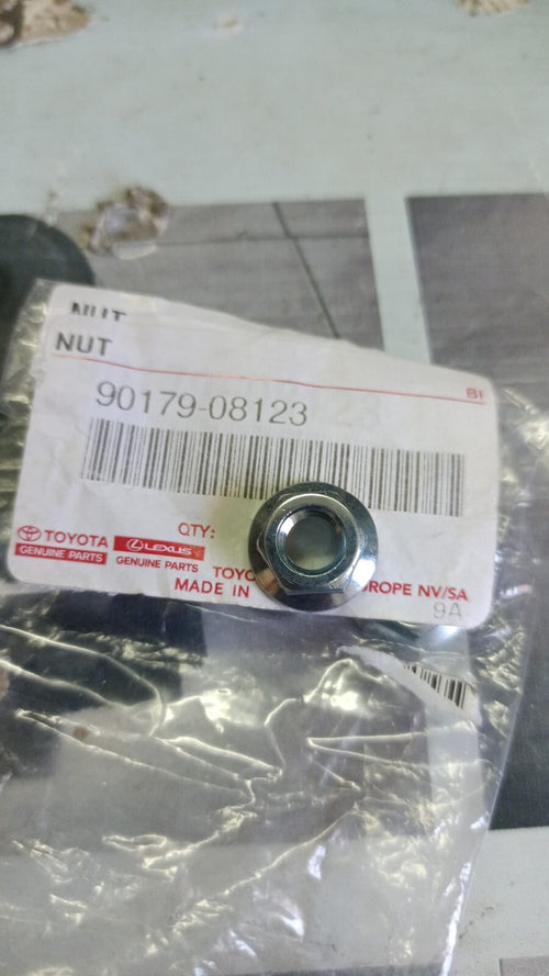 Dado Toyota T100 Mark II GX100 Lexus 9017908123 90179-08123.