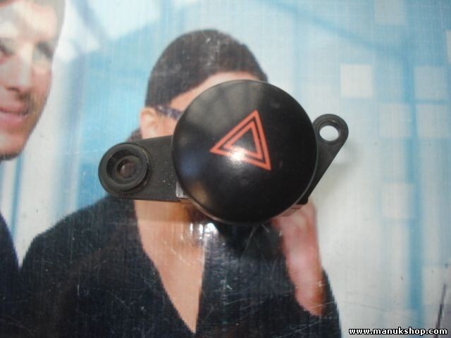 Interruptor de emergencia warning Hyundai 9379027000 93790 27000 621W01370