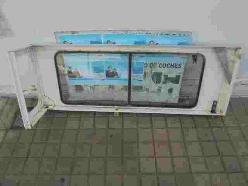 LUNA vetro posteriore sinistro Land Rover Defender LD TDI 110 famiglia