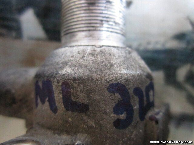 Caja del termostato Mercedes-Benz W163 M Klasse ML 320 A1122000015