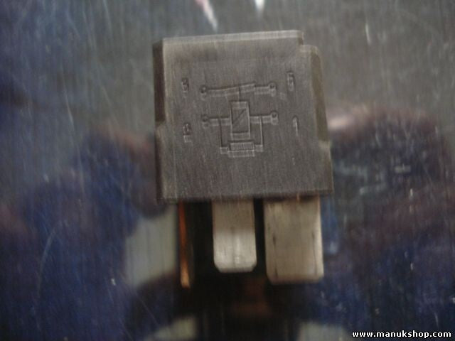 Relé  Volvo S80/S60/V70/XC70/XC90 9441158