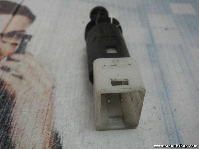 Interruptor de la luz de freno Renault Trafic Laguna Espace 4 IV 414988