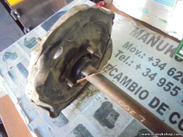 Palier transmision trasero izquierdo Mitsubishi L200 2.5TD 1993