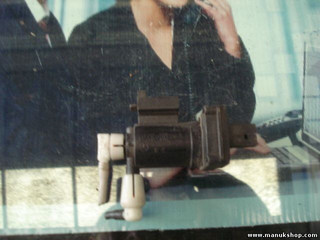 Válvula de vacío Mercedes-Benz W203 C-Klasse A2038000178