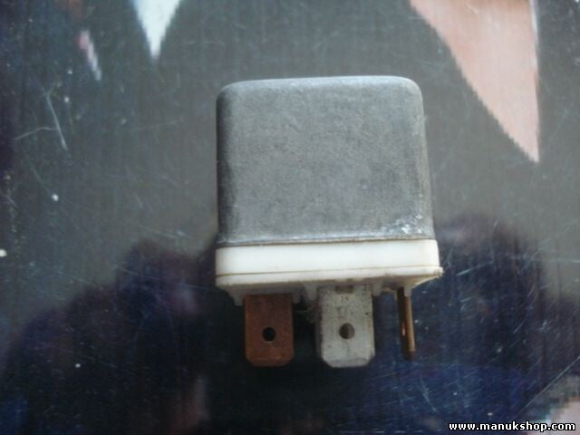 Relé HELLA 4RD96038800 4RD 960 388-00