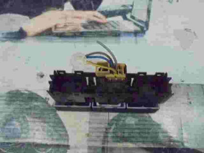 Pulsante parcheggio freni Seat Ibiza V KU6 6F0927138 6F0 927 138 3OS1013757704S