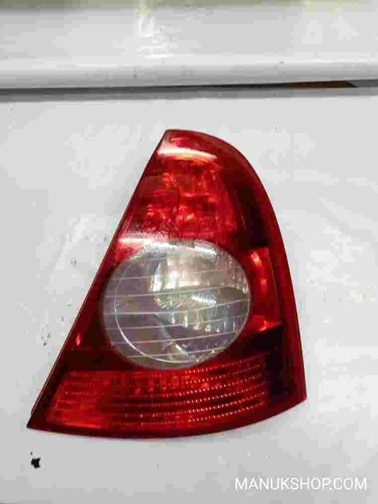 Pilotos trasero Renault Clio 2 II 3 III (RH) Valeo 8200071414 8200 0714 X65PH2