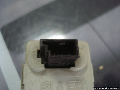 Amplificador de antena BMW E39 8368885 8 368 885 AAT 758