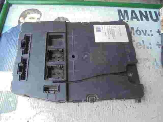 Scatola fusibili Renault Megane II Scenic 8200780018 SIEMENS U118400150J