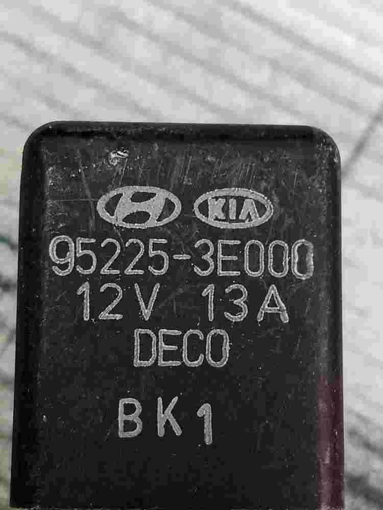 Relé de potencia Kia Sorento 952253E000 95225-3E000 12V 13A Deco BK1