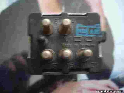 Relè finestrino posteriore Mercedes-Benz 1268201310 VDO 41020282