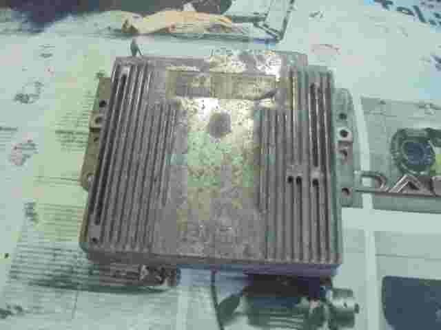 Centralita del motor Renault 7700106099 -C 7700874128 HOM7700874128 S103750019A