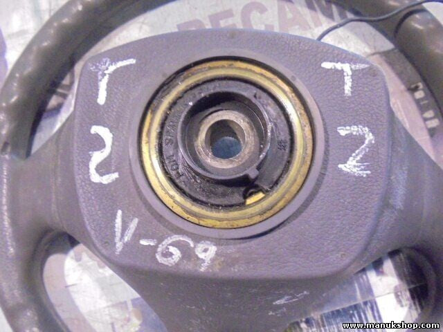 Volante Nissan Terrano Ford Maverick T2 R20 SLX 484300F000 48430 0F 000 48430-0F