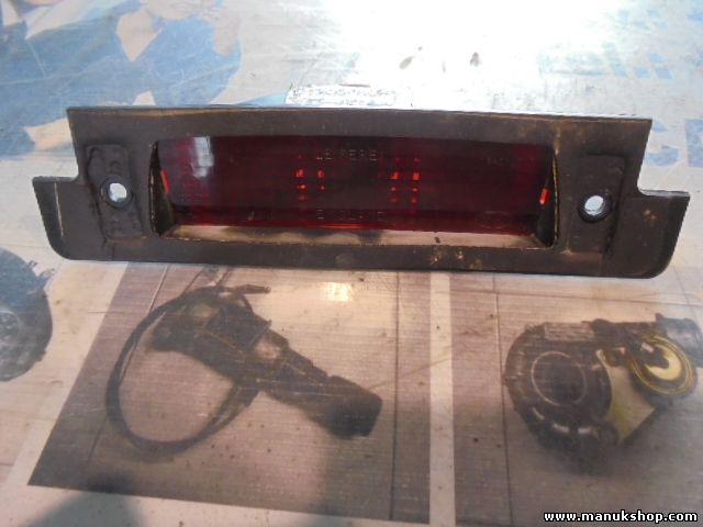 Luz de freno trasera Land Rover Defender Discovery XFG10033 S3E11021200 PBTGB20