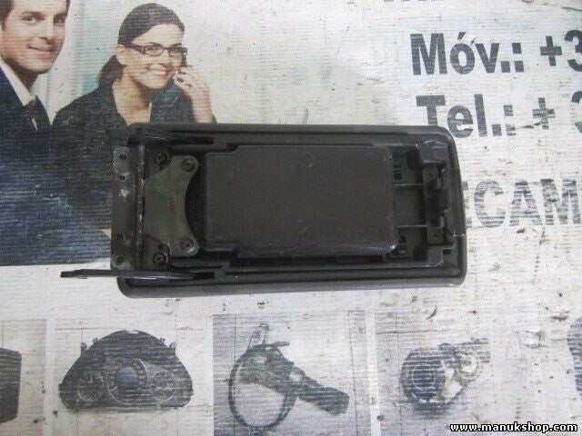 Apoyabrazos Mitsubishi Montero Pajero MR298257 MR 298257