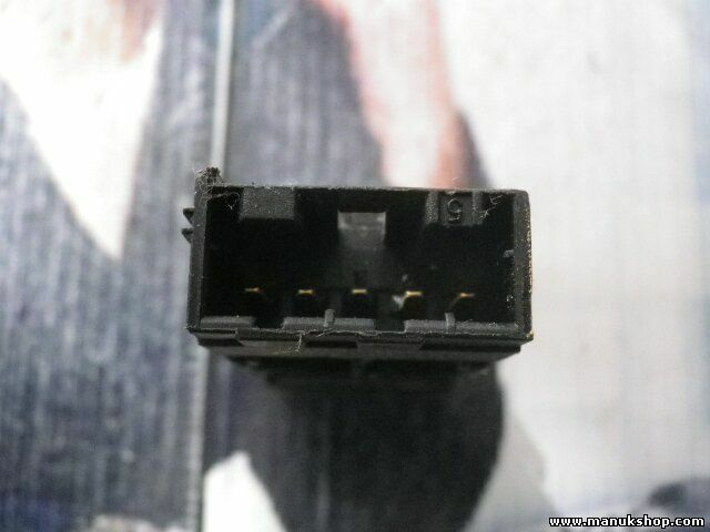 Interruptor Luneta Trasera Desempañador L.Rover Freelander YUE500130PUY 03035347