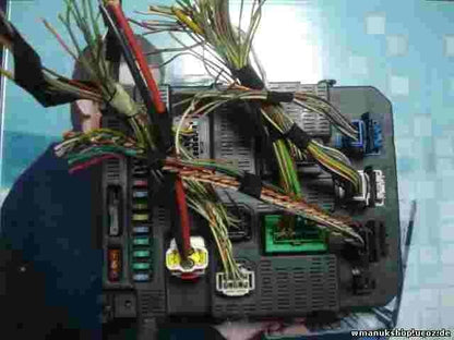 Scatola fusibili relè Citroen Peugeot 207 9663798280 BSI 2004 P06-00 PB