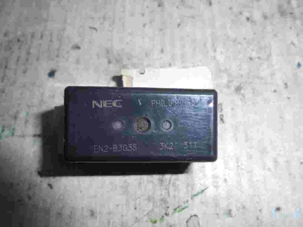 Relé  NEC EN2-B3G3S EN2B3G3S 3K2 311