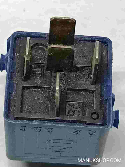 Relé BMW E36 E46 E65 E85 E86 E83 X3 Z3 Z4 61368364582  Siemens V23134K59X320