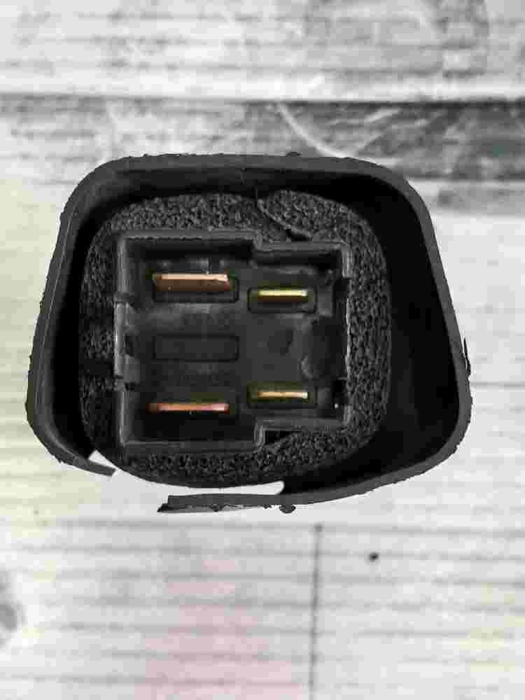 Relè riscaldamento aggiuntivo Kia Cerato E466330330 E46633-0330 DC12V 25A