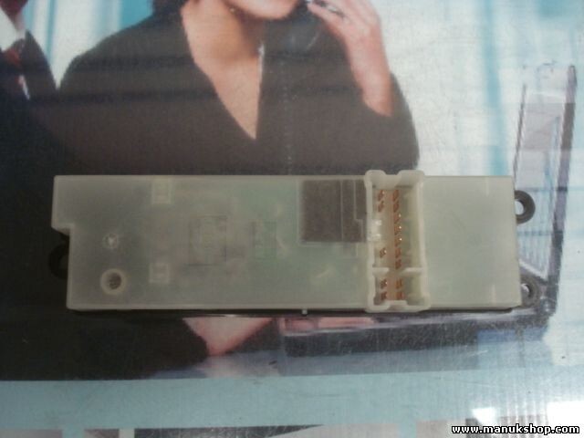 mando botonera elevalunas Nissan Sentra 254015M000 25401 5M000