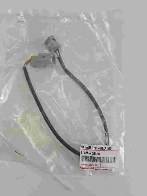 Front lamp installation Toyota Avensis 8112505330 81125-05330