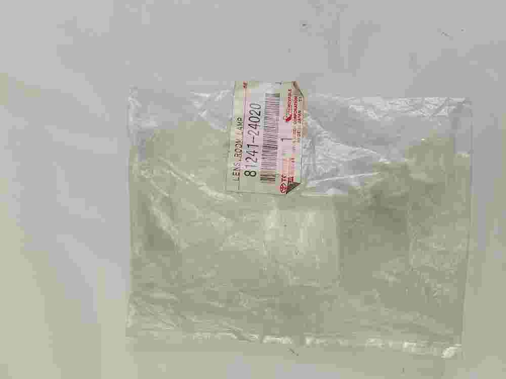 Lens Room Lamp  Toyota Lexus ES250 LX450 8124124020 81241-24020