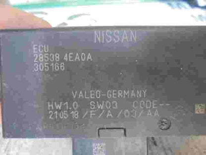 Módulo de control de la carrocería Nissan Qashqai 285384EA0A 305166 HW1.0 SW03