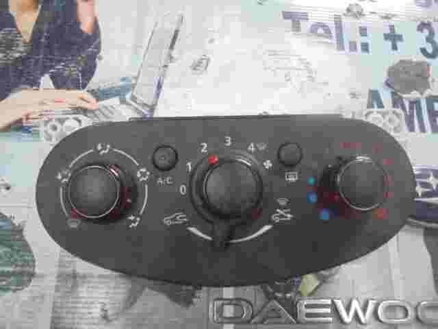Control de la calefacción Dacia Logan II MCV 5P3741300 5P3741700
