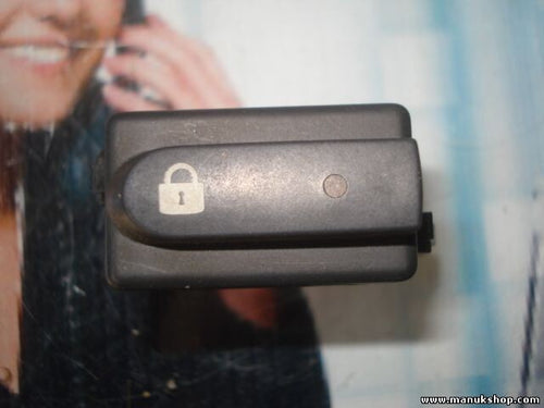Interruptor del cierre centralizado Renault Laguna 2648802 26488 02 060035B 2050