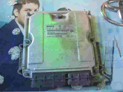 Centralita Chrysler Voyager 2.5 CRD P04727665AB HN7AB0 BOSCH 0281011064