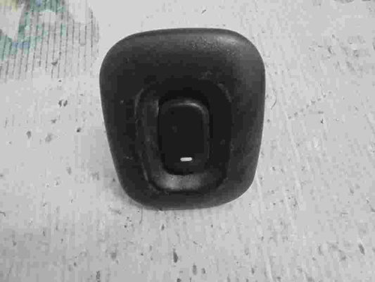 mando botonera elevalunas delantero derecho Nissan T2 221891 221 891 5 pin